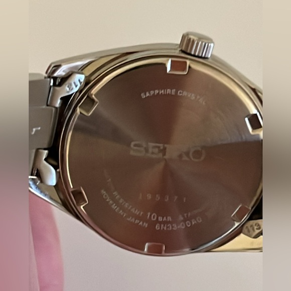 Seiko ladies SUR353 watch - Picture 4 of 4